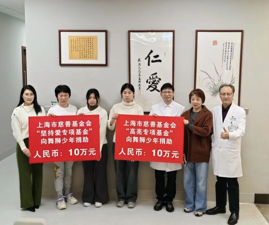 男生未成年海报